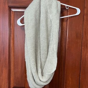 Knit classic 8 Cream and gold infinity scarf Charlie Paige brand